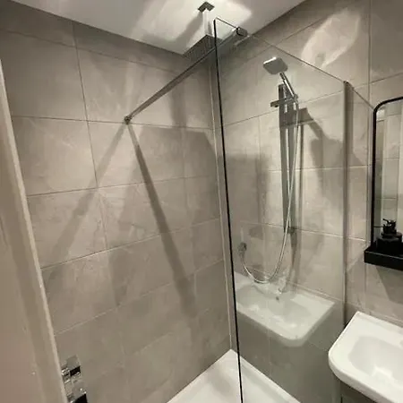 Superb 2 Bedroom Sea View Flat Scarborough Exterior photo